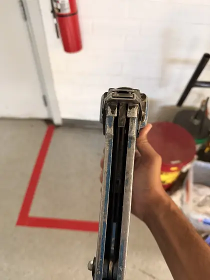 Pneumatic Stapler – IMG_2847.JPG