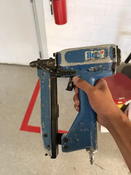 Pneumatic Stapler – IMG_2848.JPG