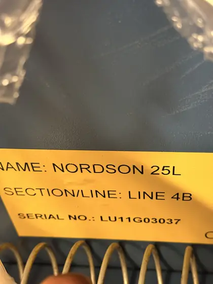 Nordson DuraBlue 25 nameplate – IMG_2901.JPG
